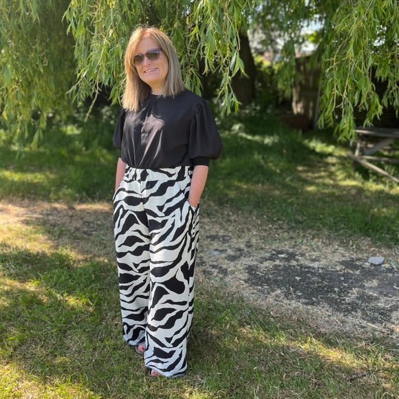 Beginners Dressmaking Day (Trousers/Shorts or Skirt)