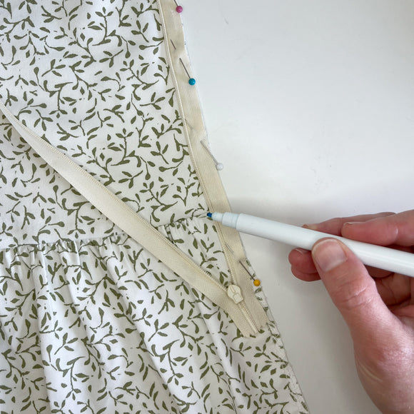 Mini Masterclass: Invisible Zips
