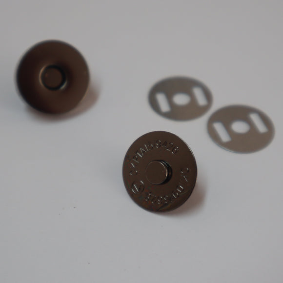 Magnetic Bag Fasteners